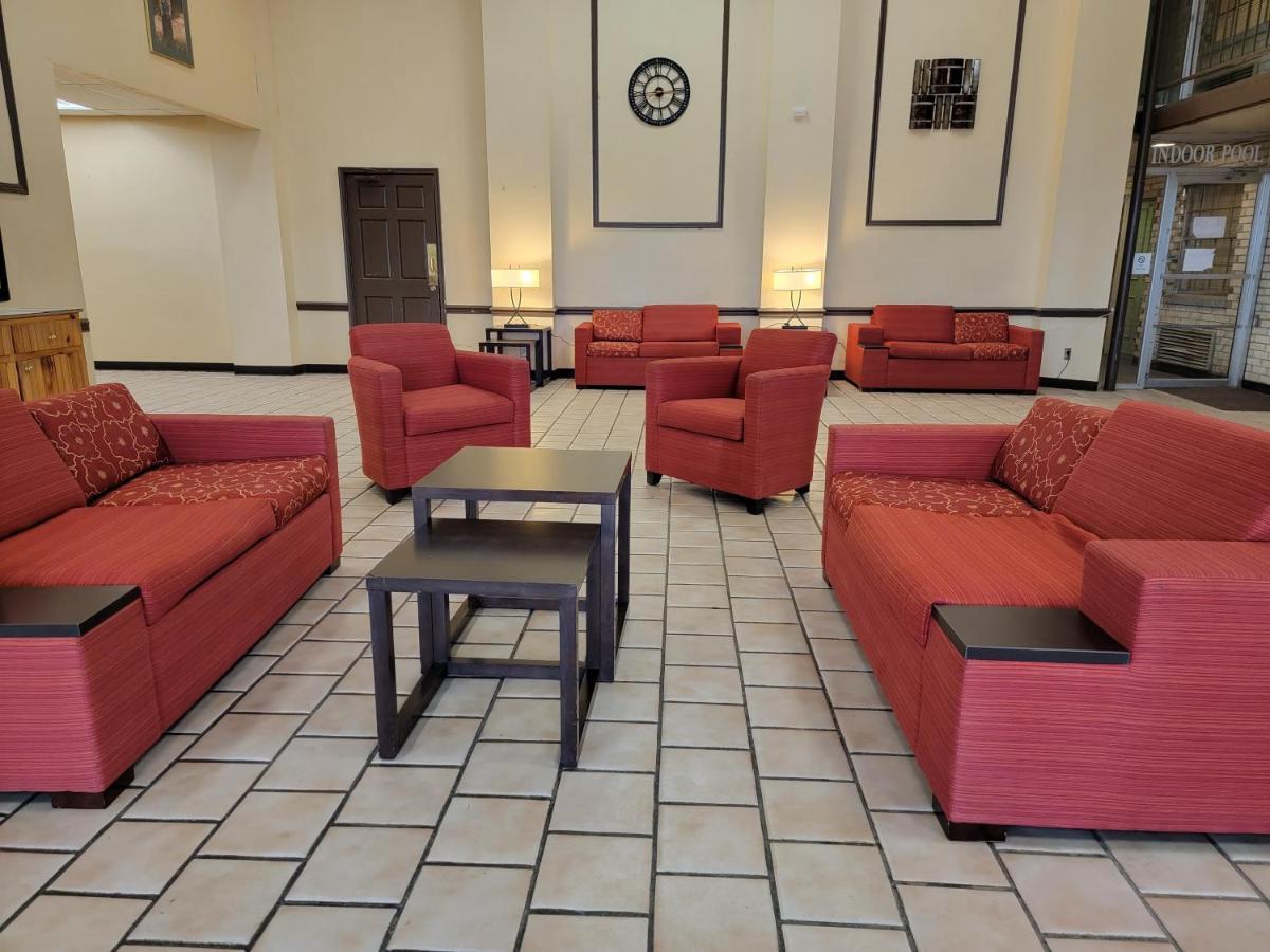 Rest Inn - Extended Stay, I-40 Airport, Wedding & Event Center Amarillo Exterior photo