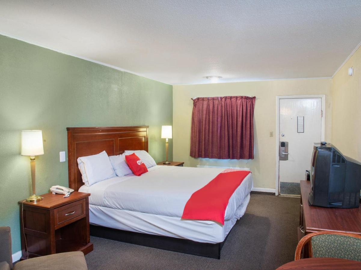 Rest Inn - Extended Stay, I-40 Airport, Wedding & Event Center Amarillo Exterior photo